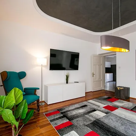 Andreas Apartment